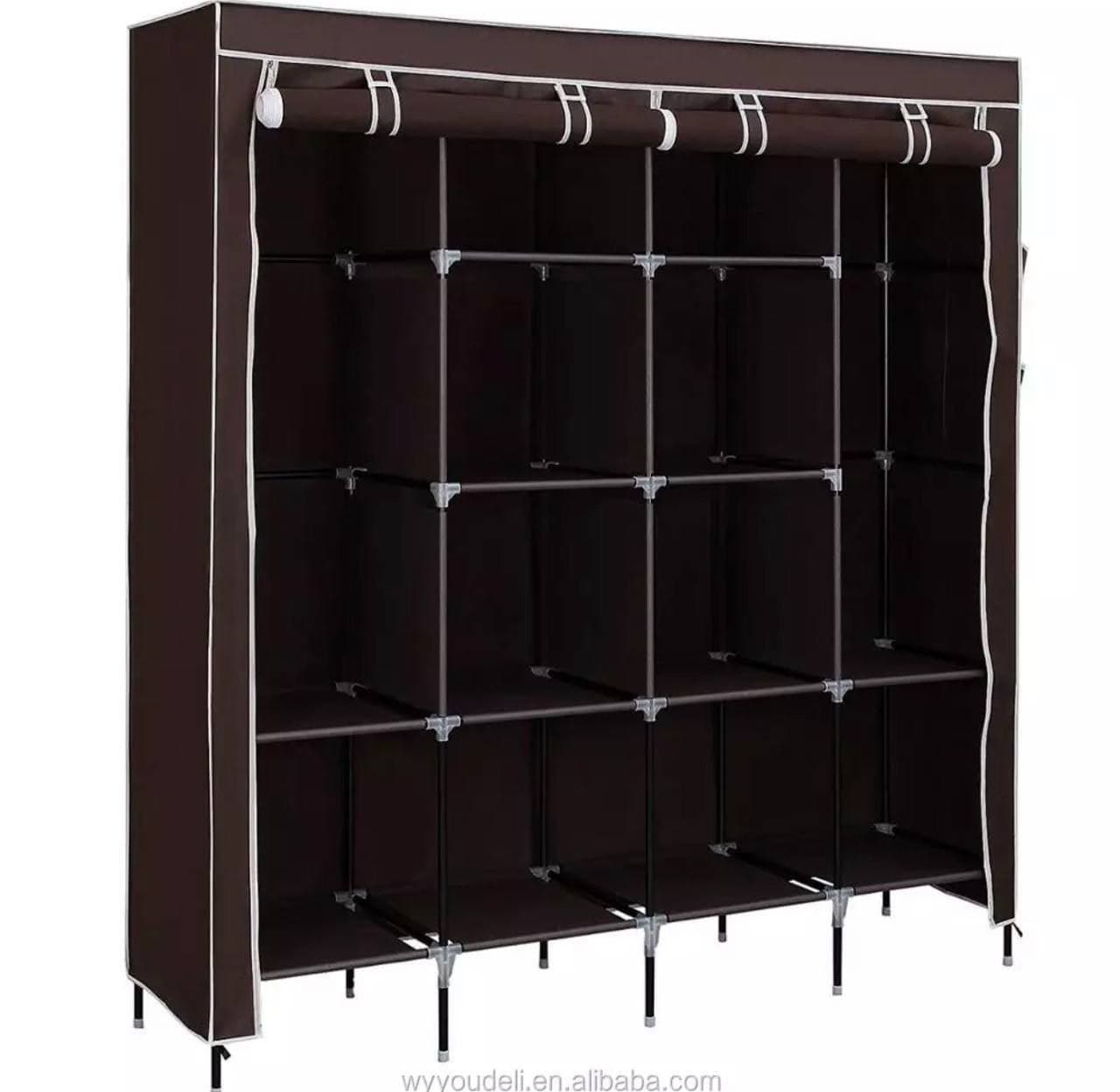 Grande armoire de rangement pour vêtements